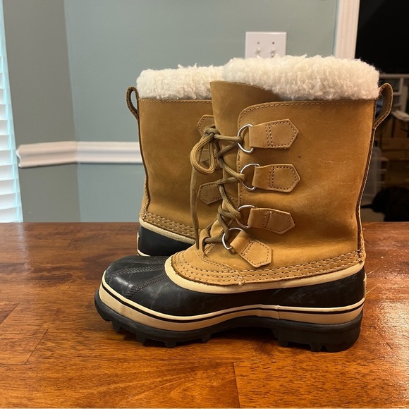 Sorel women’s Caribou boot size 6 tan black - Picture 3 of 9